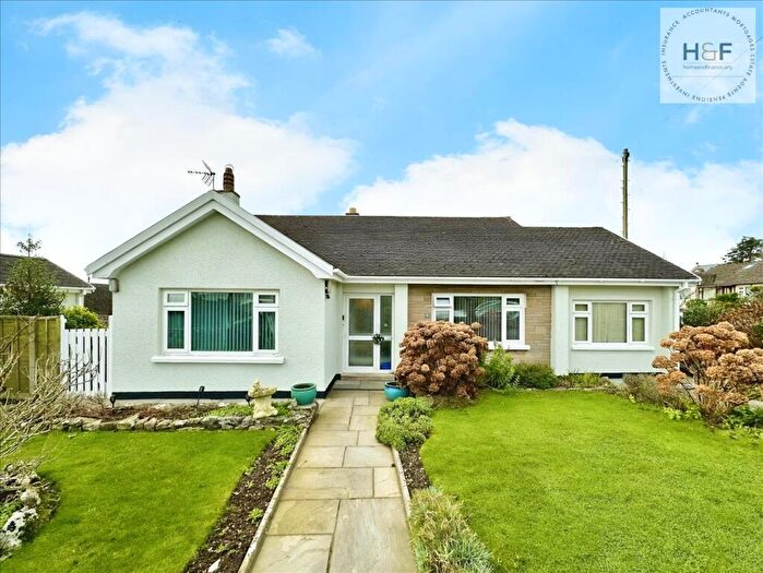 2 Bedroom Detached Bungalow For Sale In Allithwaite Road, Flookburgh, LA11