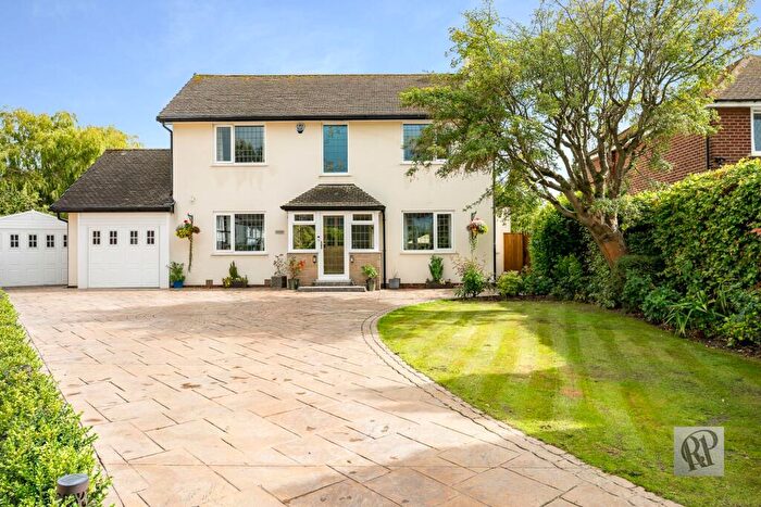 4 Bedroom Detached House For Sale In Langley Avenue, Hazel Grove, SK7