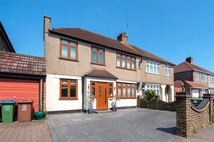 4 Bedroom Semi Detached House For Sale In Long Lane, Bexleyheath, Kent, DA7