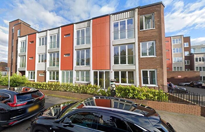 1 Bedroom Flat To Rent In Knoll Rise, Orpington, BR6