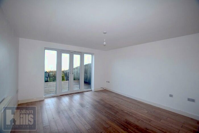 3 Bedroom Terraced House To Rent In Myrtle Close, Sheffield, S2