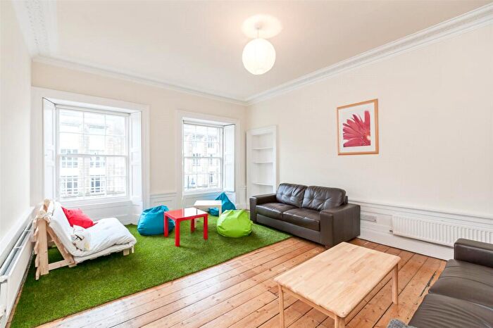 3 Bedroom Flat To Rent In Lothian Road, Edinburgh, EH3