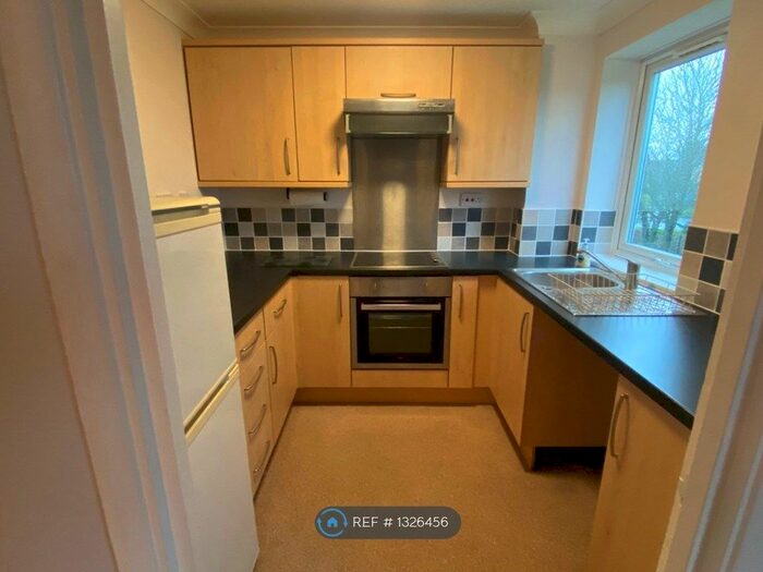 2 Bedroom Flat To Rent In Marks Tey, Colchester CO6