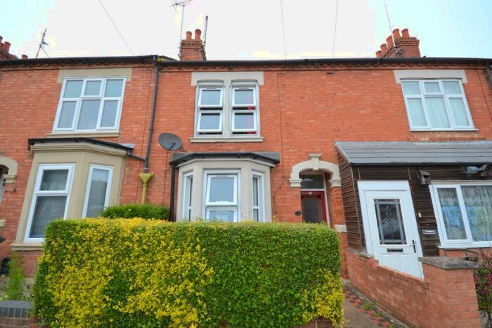 3 Bedroom Terraced House To Rent In Rothersthorpe Road, Northampton, NN4