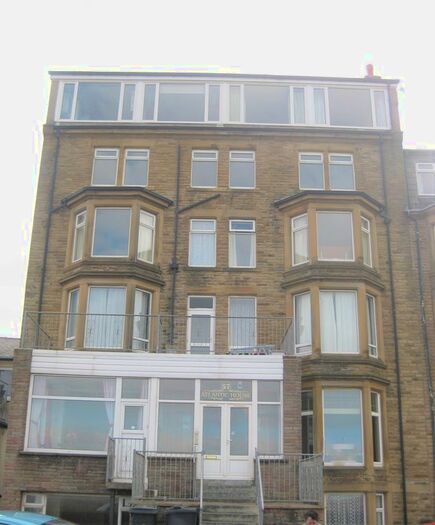 2 Bedroom Flat To Rent In Sandylands, Morecambe, LA3