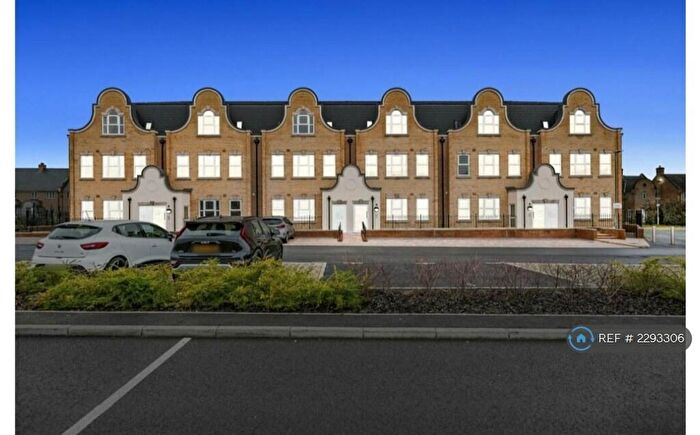 1 Bedroom Flat To Rent In Aston Road, Basildon, SS15