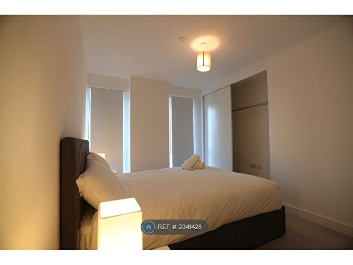 2 Bedroom Flat To Rent In Caesar House, Hemel Hempstead, HP1