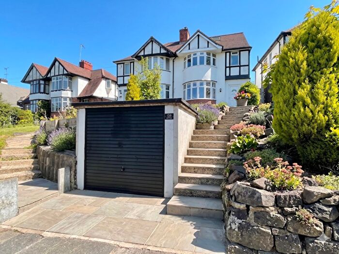4 Bedroom Semi Detached House For Sale In Stockingstone Road, Luton, Bedfordshire, LU2