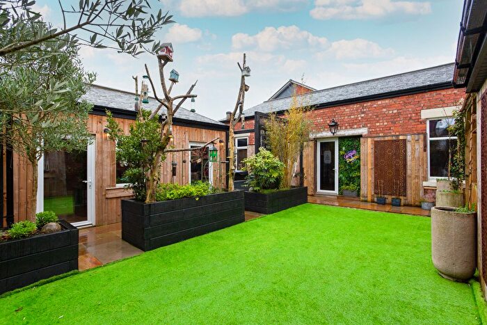 3 Bedroom Detached House For Sale In Durham Avenue, Lytham St Annes, FY8