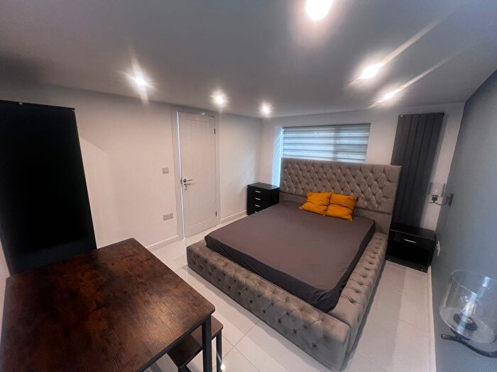 1 Bedroom Studio To Rent In Cleveland Road, Uxbridge, UB8