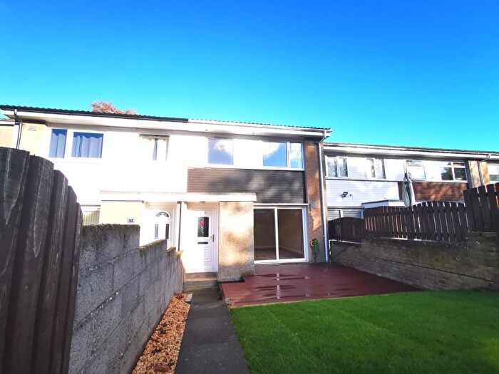 3 Bedroom Terraced House To Rent In Brackens Road, Strathmartine, Dundee, DD3