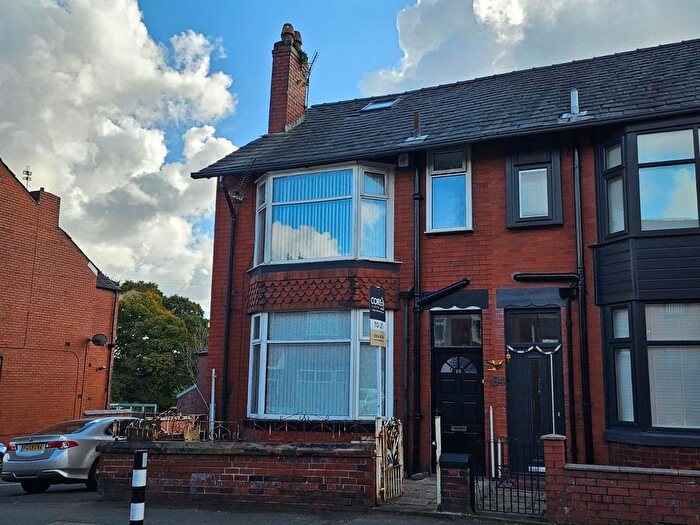 4 Bedroom Terraced House To Rent In Ashworth Lane, Bolton, BL1