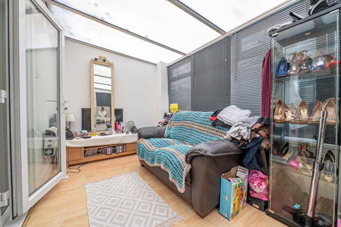1 Bedroom Flat For Sale In Howard Road, Southampton, Hampshire, SO15
