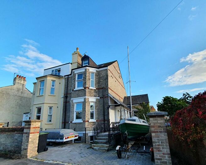 4 Bedroom Maisonette To Rent In Hanover Road, Weymouth, DT4