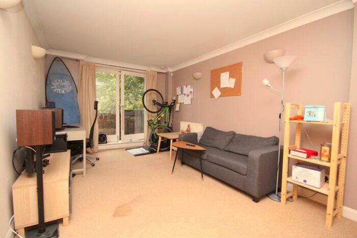 1 Bedroom Flat To Rent In Canonbury Street, Islington, London, N1