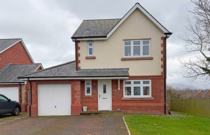 3 Bedroom Detached House For Sale In Gwel Y Llan, Caernarfon, Gwynedd, LL55