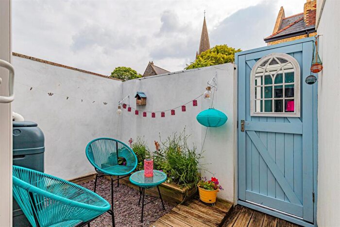 1 Bedroom House For Sale In Denton Road, Canton, Cardiff, CF5