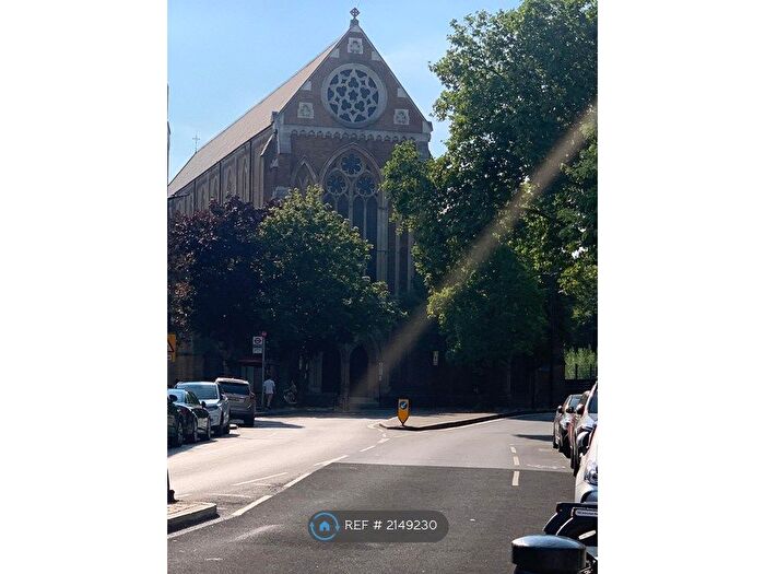 5 Bedroom Flat To Rent In London, London, NW5