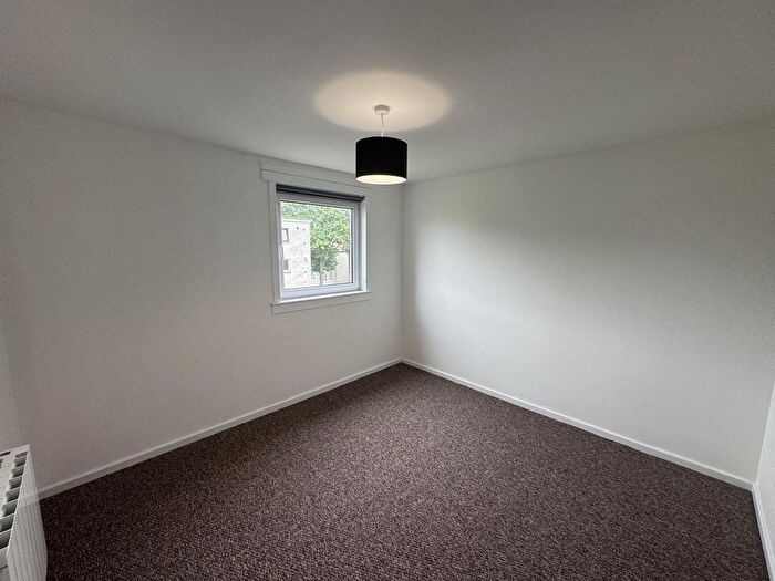 2 Bedroom Flat To Rent In Brington Place, Dundee, DD4
