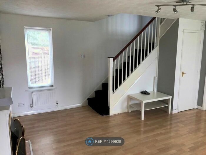 2 Bedroom Semi-Detached House To Rent In Minster Road, Manchester, M9