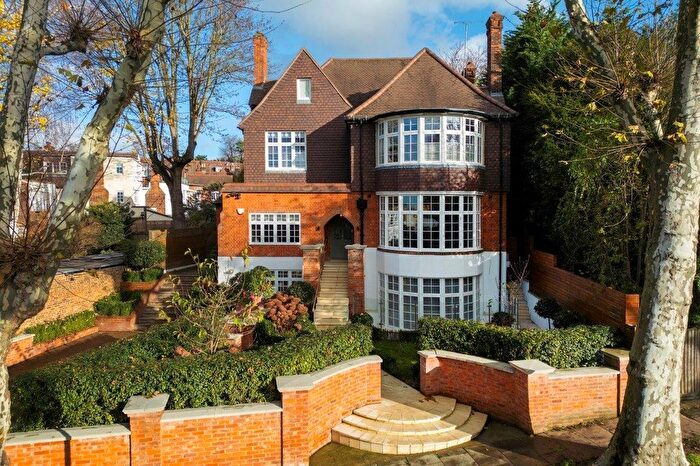 4 Bedroom Flat For Sale In Rosecroft Avenue, Hampstead, London, NW3