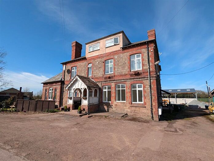2 Bedroom Flat To Rent In Cross Keys, Herefordshire, HR1