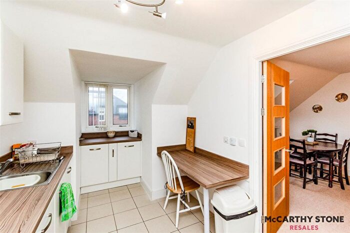 1 Bedroom Flat For Sale In Algar Court, Penn Road, Wolverhampton, WV4