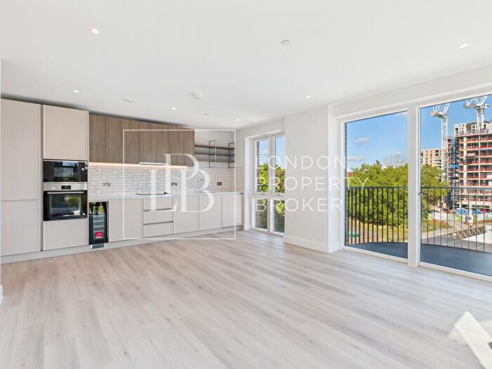 3 Bedroom Apartment To Rent In Cairncross House, Kidbrooke Village, SE3