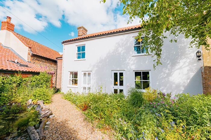 4 Bedroom Semi-Detached House For Sale In The Green, Aldborough, NR11