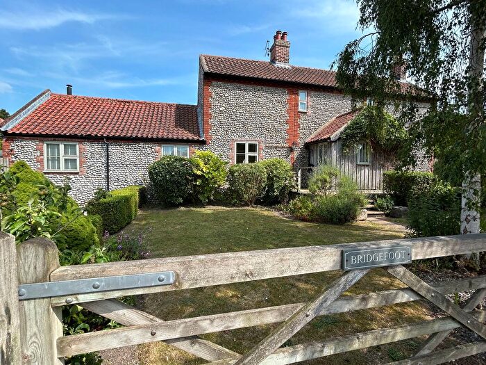 4 Bedroom Detached House For Sale In Station Road, Weybourne, Holt, NR25