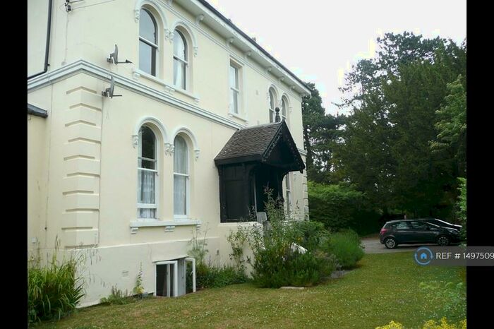 1 Bedroom Flat To Rent In Courtrai, Cheltenham, GL51