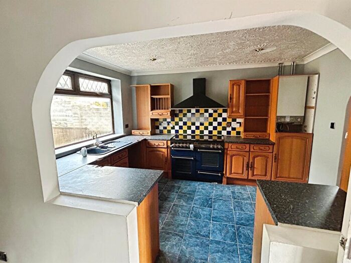 4 Bedroom Detached House For Sale In Fforest Hill, Aberdulais, Neath, SA10