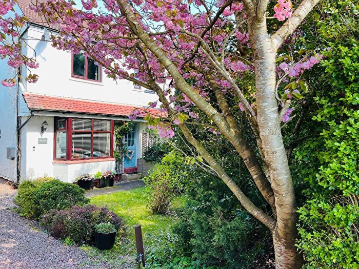 2 Bedroom Cottage For Sale In Moss Lane, Churchtown, Southport, Lancashire, PR9