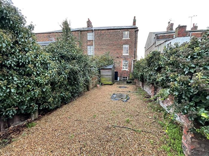 2 Bedroom Maisonette To Rent In Market Street, Long Sutton, Spalding, PE12