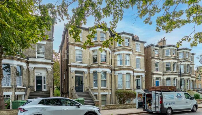 1 Bedroom Apartment To Rent In Garlinge Road, London, NW2