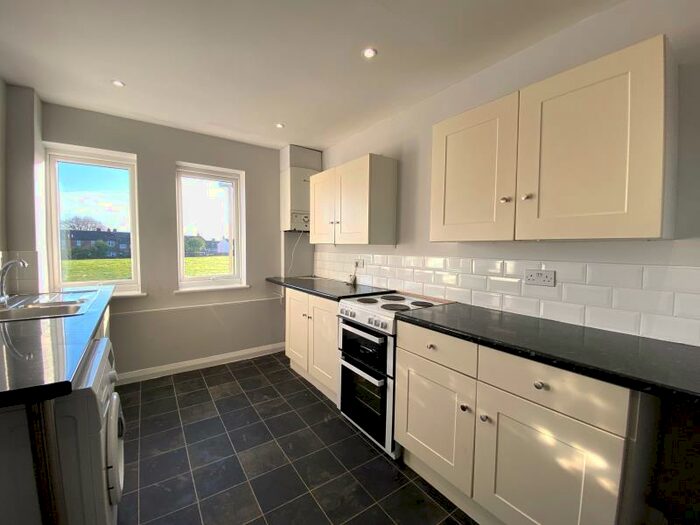 2 Bedroom Apartment To Rent In Farnborough, GU14