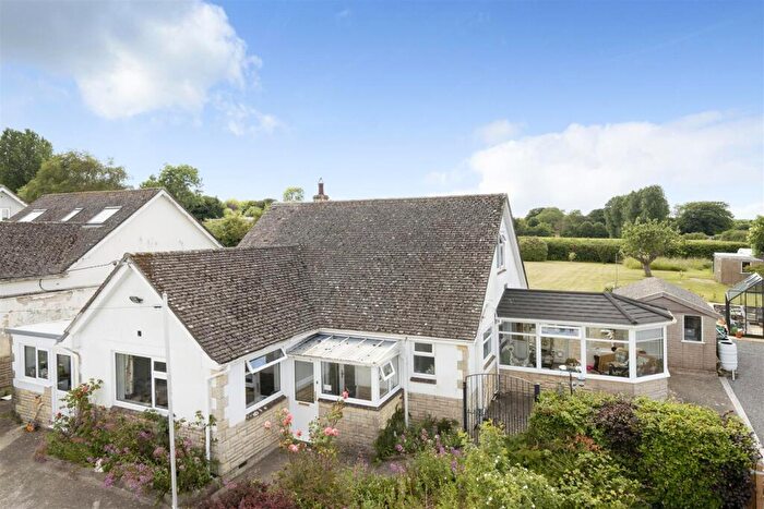 3 Bedroom Detached Bungalow For Sale In Hoopers Lane, Puncknowle, DT2