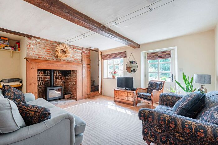 3 Bedroom Cottage For Sale In The Street, Bessingham, NR11