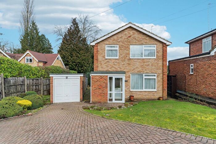 3 Bedroom Detached House For Sale In Lawford Avenue, Chorleywood, WD3