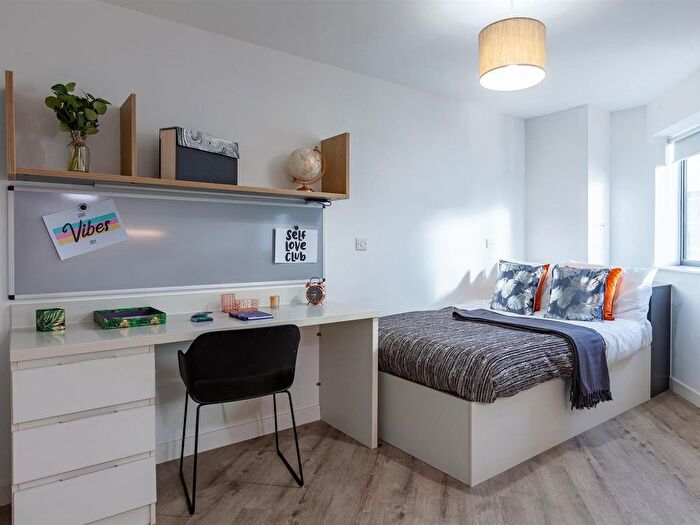 Studio To Rent In Fitzalan Road, Cardiff, CF24