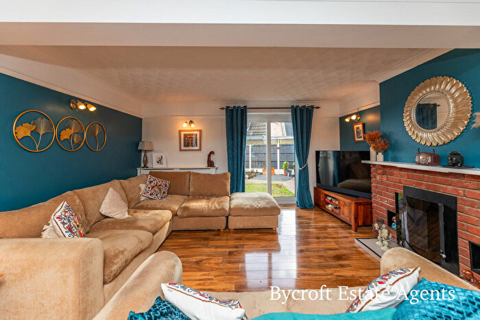 4 Bedroom Detached House For Sale In Beccles Road, Bradwell, NR31