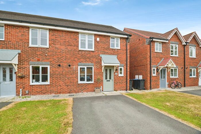 3 Bedroom End Terrace House For Sale In Bridgewater Court, Middlesbrough, TS4
