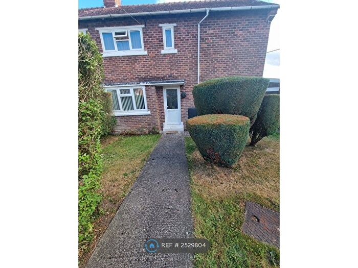 3 Bedroom Semi-Detached House To Rent In Lime Tree Crescent, Redditch, B97