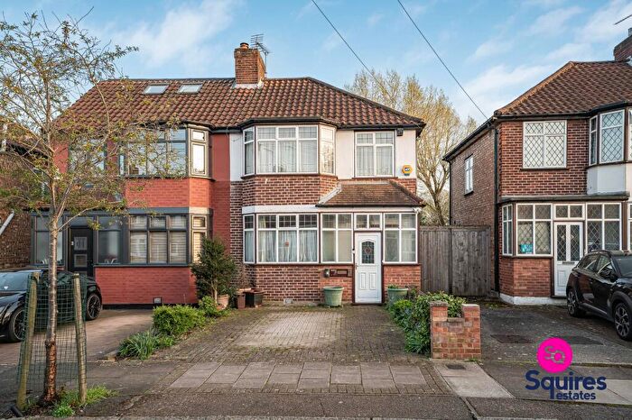 3 Bedroom Semi Detached House For Sale In Oakhampton Road, London, NW7