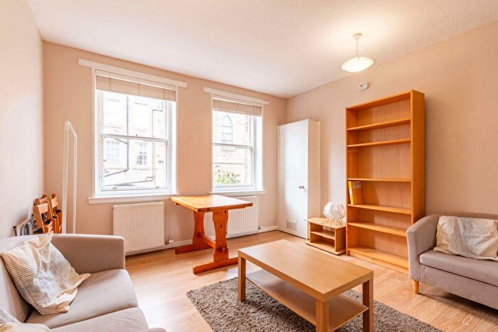 2 Bedroom Flat To Rent In L – Richmond Place, Edinburgh, EH8
