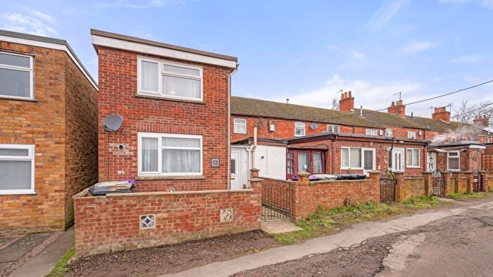 3 Bedroom End Of Terrace House For Sale In Alma Place, Spilsby, PE23