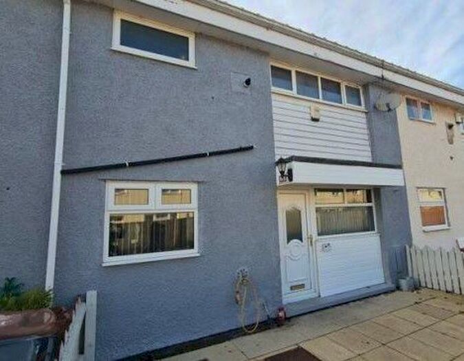 3 Bedroom Terraced House To Rent In Bondane, Hull, Yorkshire, HU6