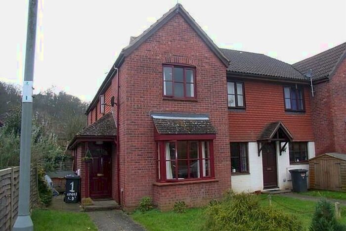 1 Bedroom House To Rent In Bedroom Terraced House In Godalming, GU7