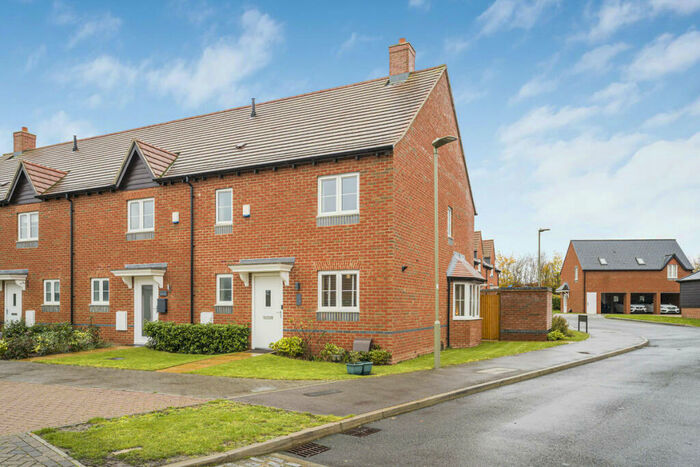 3 Bedroom End Of Terrace House For Sale In Ridgeway Close, East Hendred, OX12