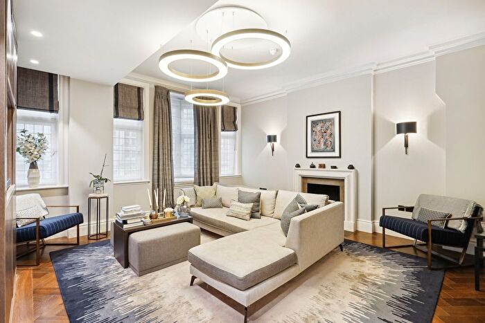 3 Bedroom Flat To Rent In Bury Street, St. James, SW1Y